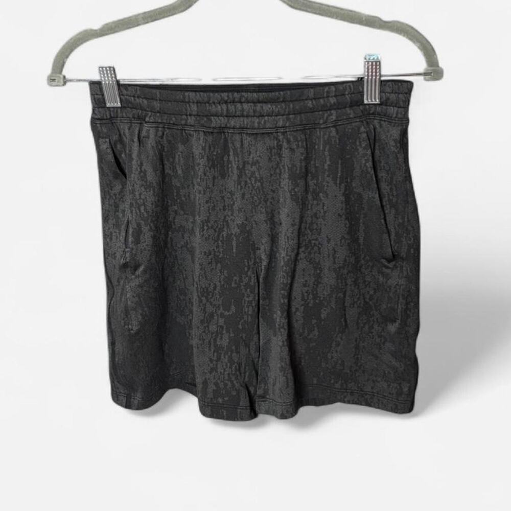 Lululemon Pace Breaker Linerless Short 7" Disrupt Die Work Black Multi Small